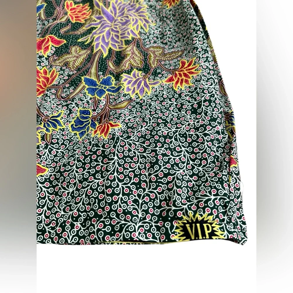 Handmade African Sheath Dress in Vibrant Batik-style Veritable Wax Print - Picture 9 of 10
